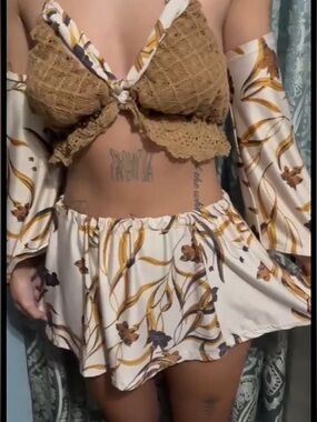 Boho Floral SzS/M 3 Piece Festival Set Crochet  Halter Top&Ruffle Skirt Sleeves